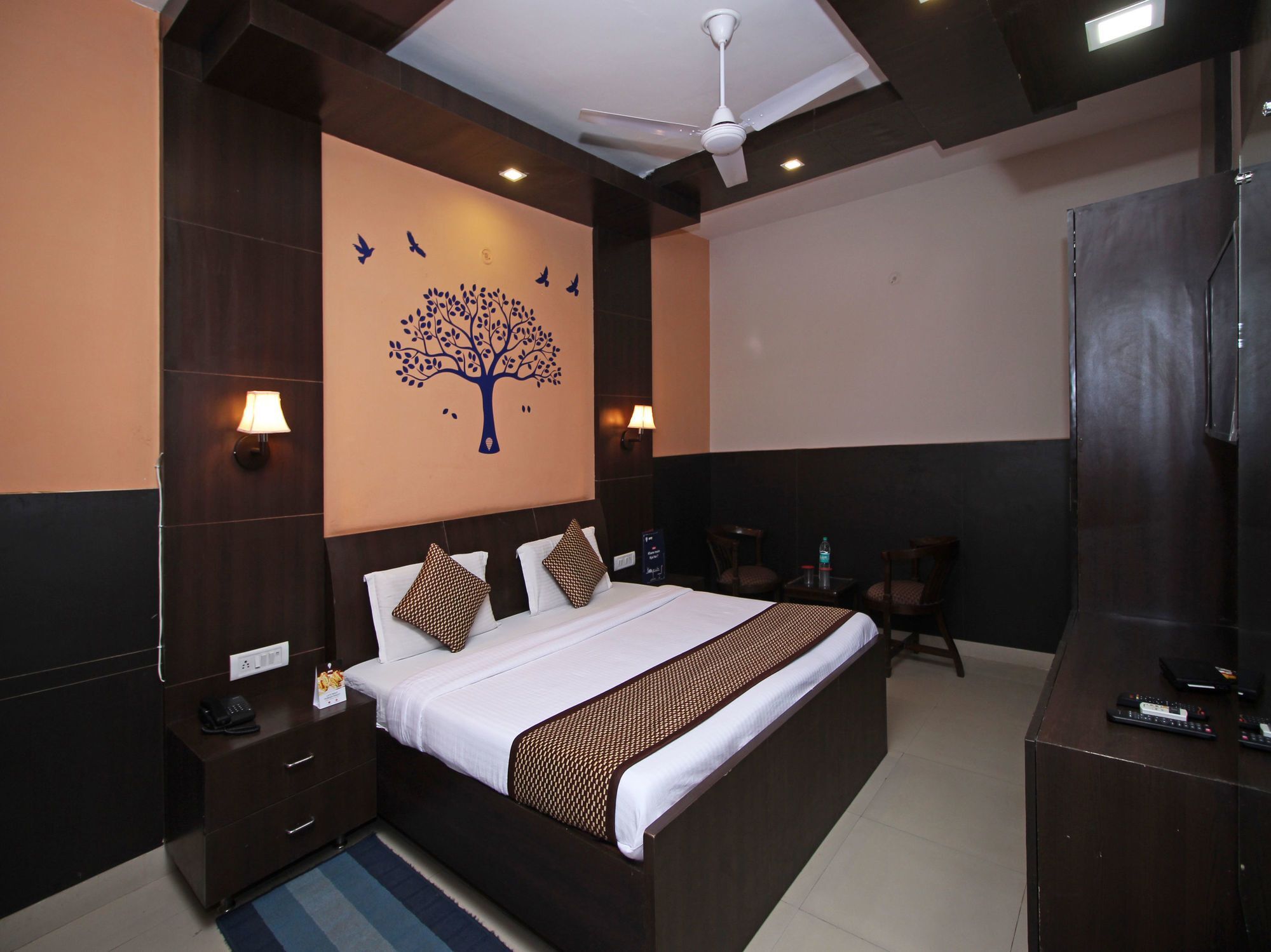 Oyo 576 Hotel Shree Kanta Residency Gurgaon Exterior photo