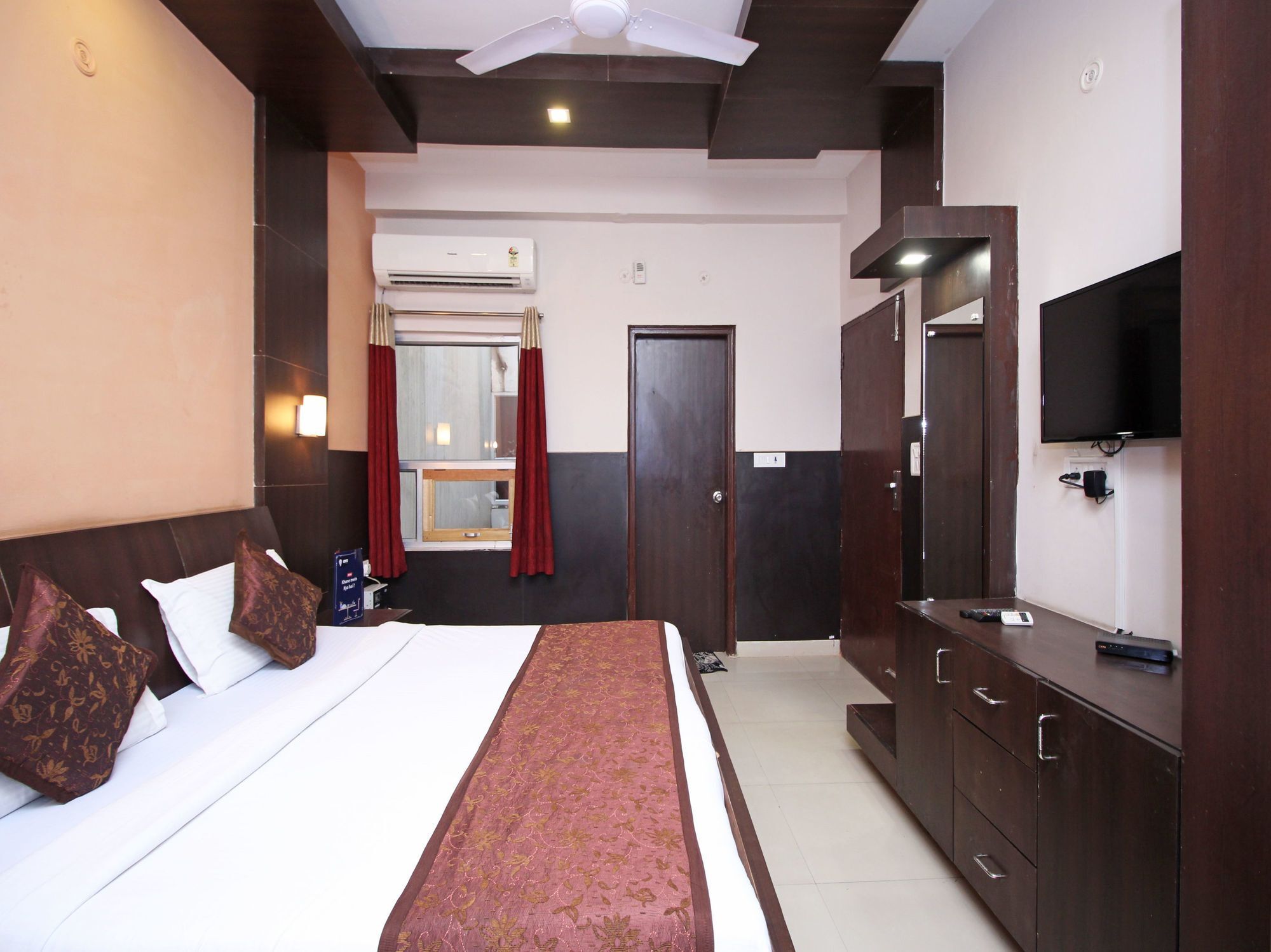 Oyo 576 Hotel Shree Kanta Residency Gurgaon Exterior photo